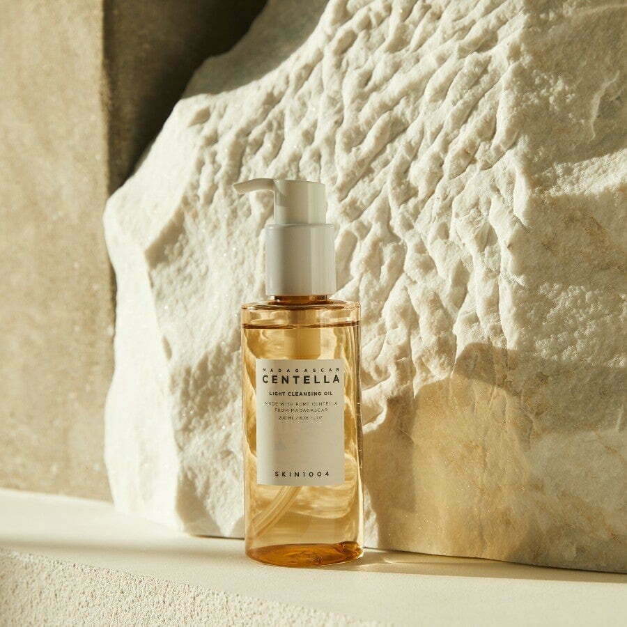 Revitalisez votre peau grâce à SKIN1004 Madagascar Centella Madagascar Centella Light Cleansing Oil