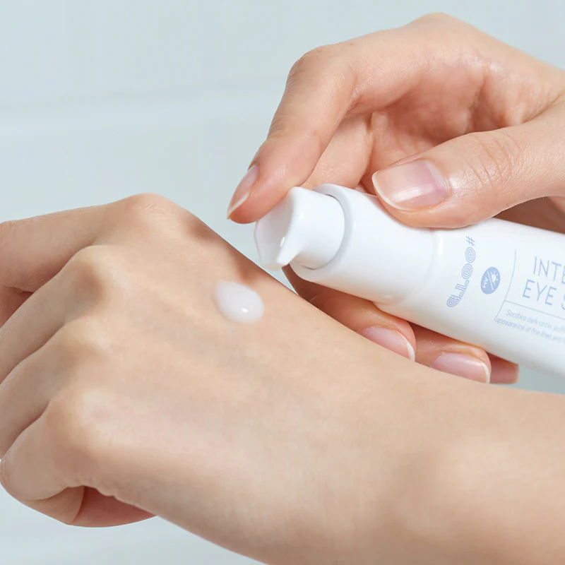 Revitalisez votre peau grâce à #OOTD Intensive Eye Serum A.M Hyaluronic Acid,Caffeine,Vitamin C